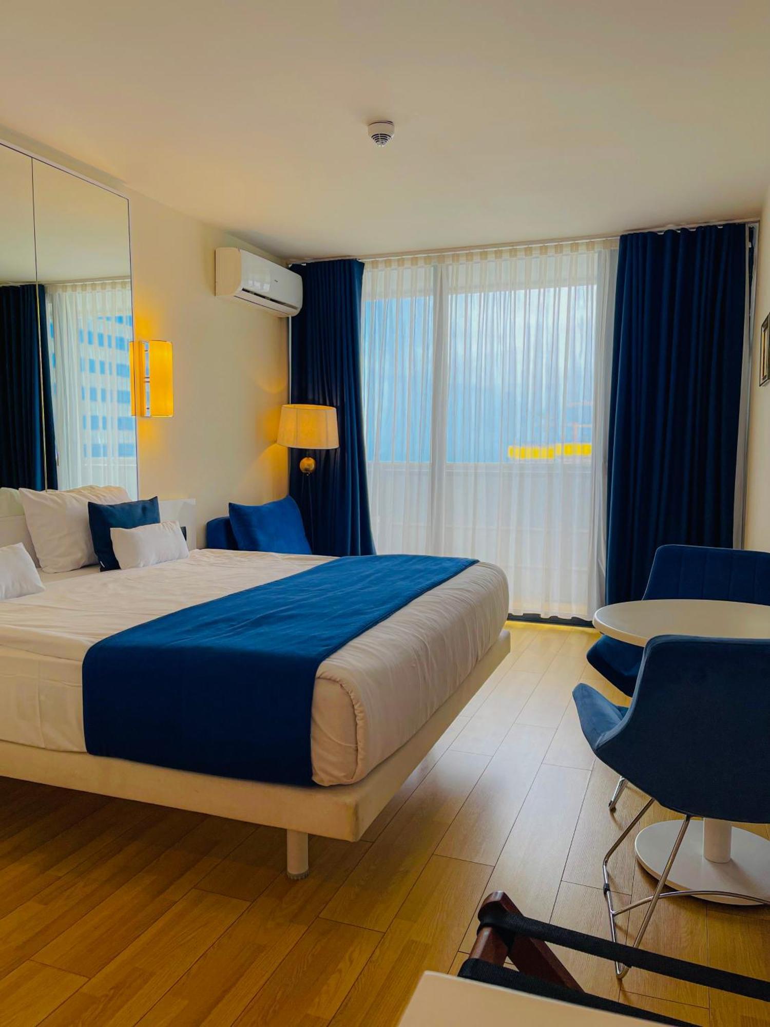 Batumi High View Hotel Екстериор снимка