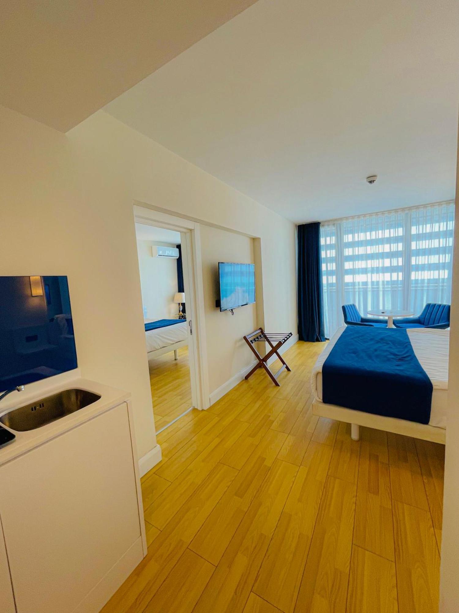 Batumi High View Hotel Екстериор снимка