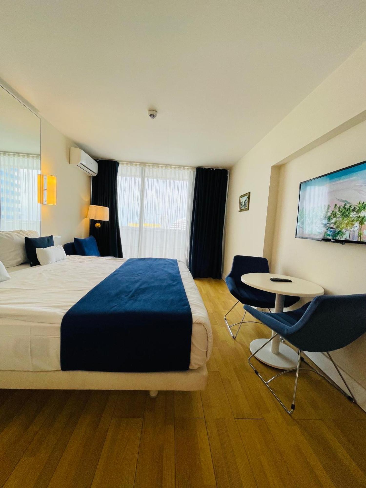 Batumi High View Hotel Екстериор снимка