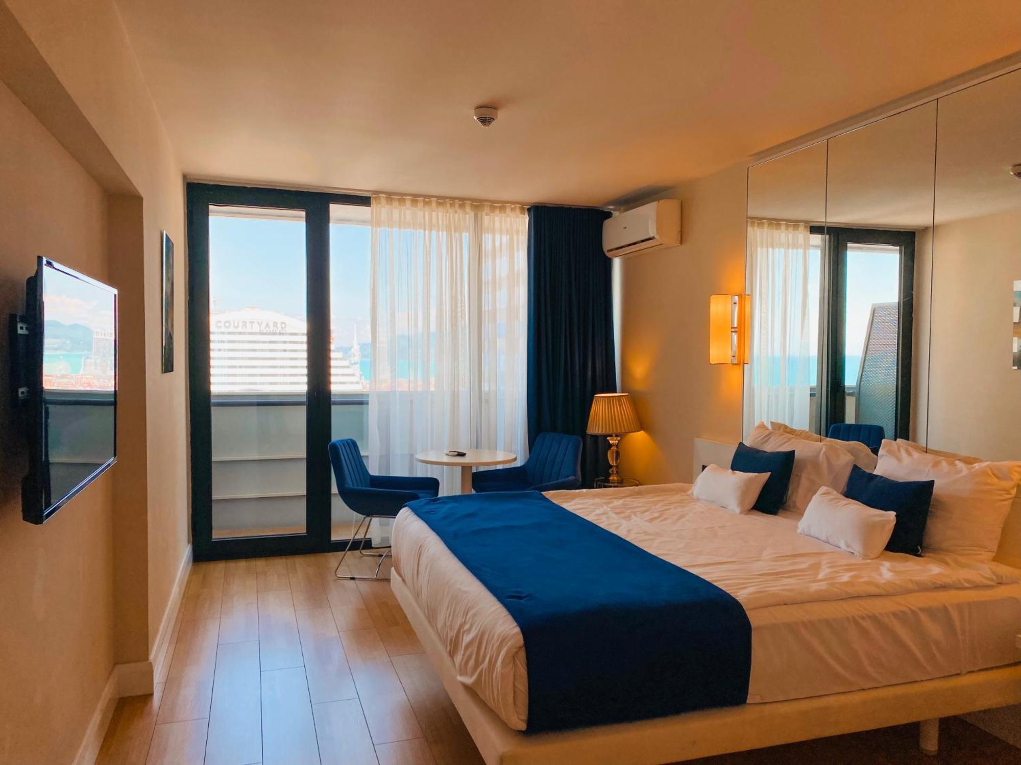Batumi High View Hotel Екстериор снимка