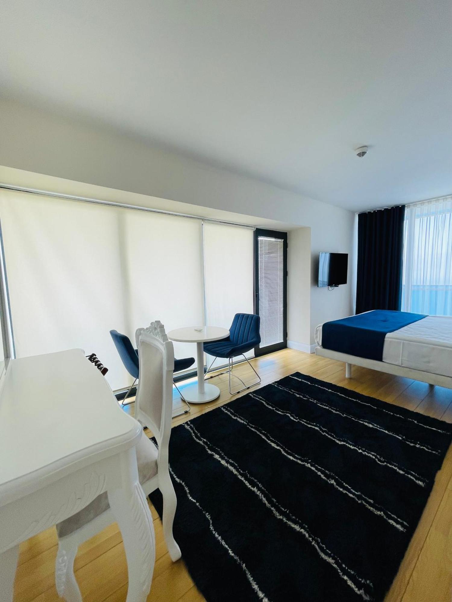 Batumi High View Hotel Екстериор снимка