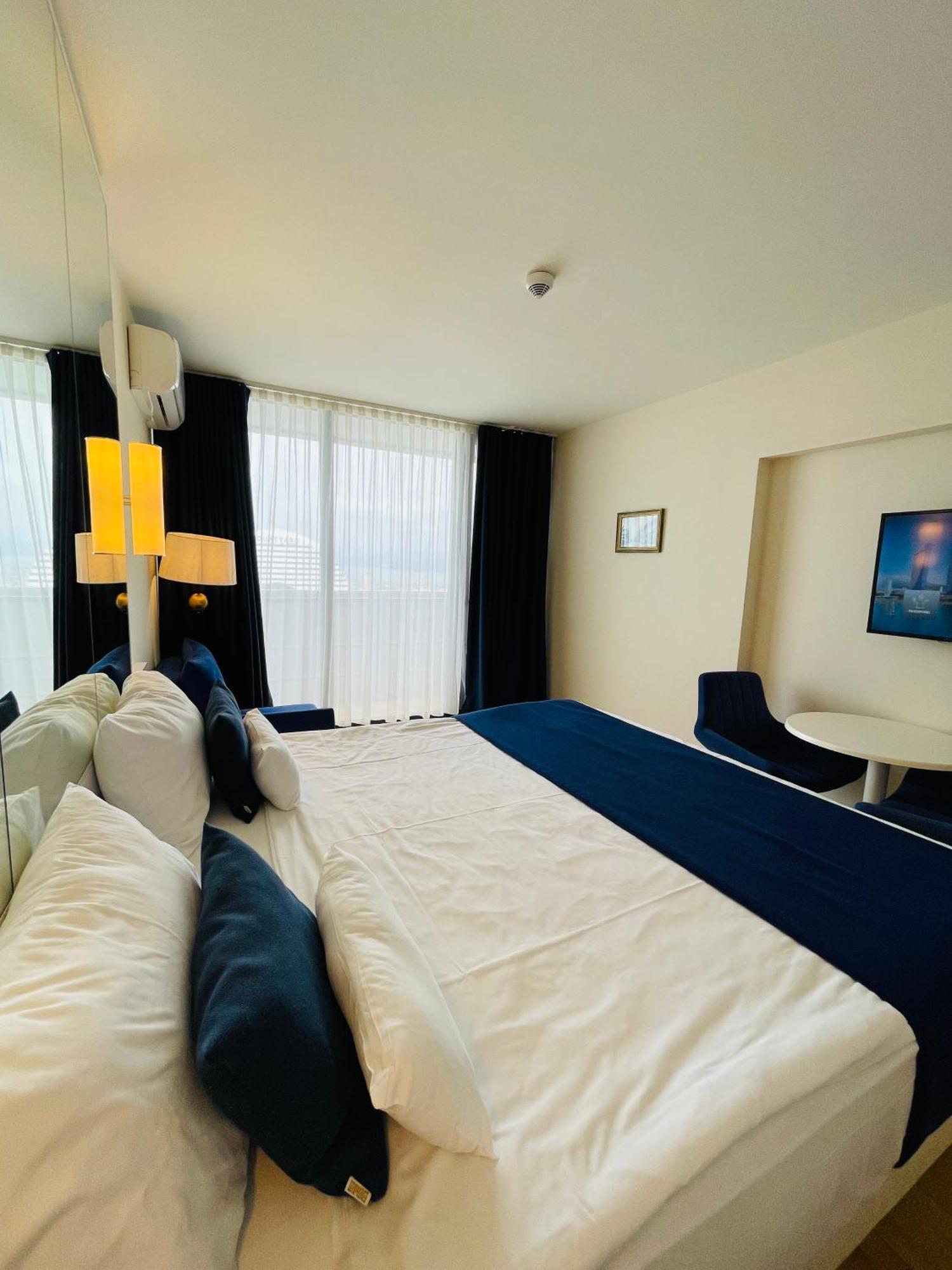 Batumi High View Hotel Екстериор снимка
