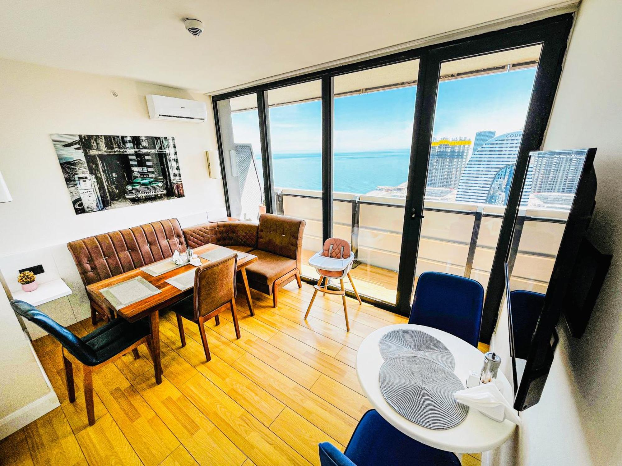 Batumi High View Hotel Екстериор снимка